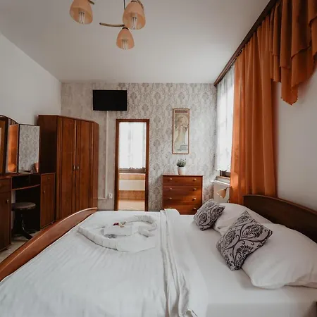 U Lipy Hotel